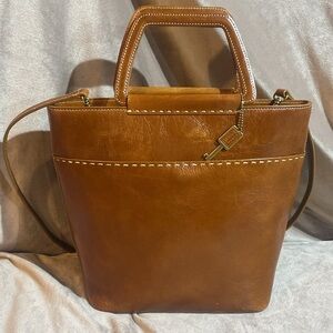 Fossil bucket leather handbag